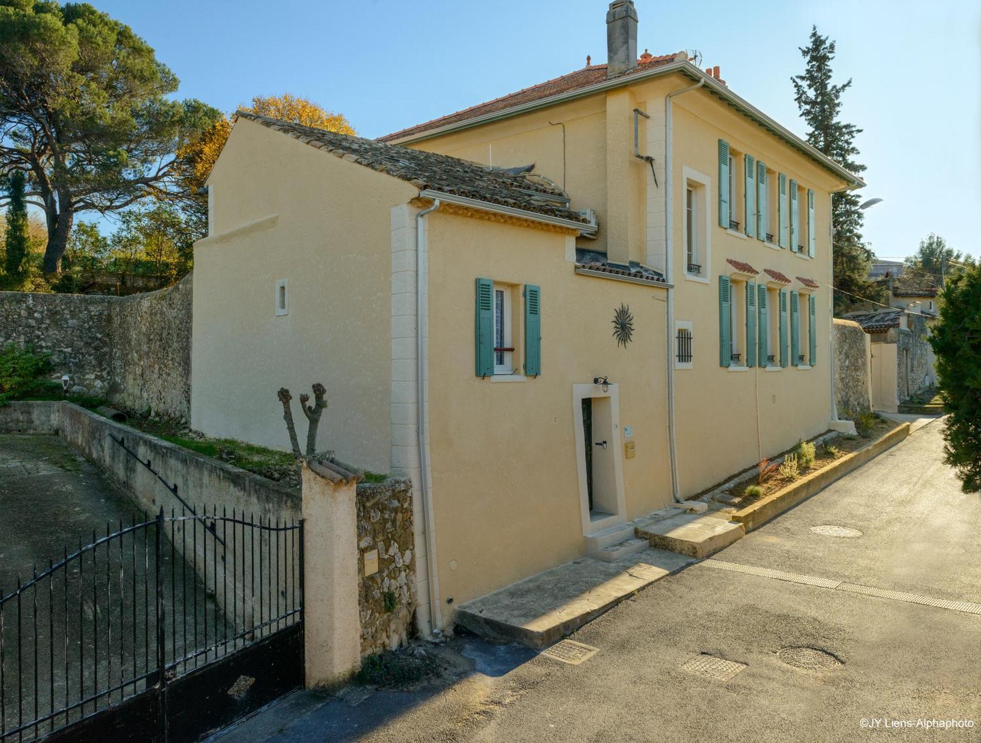 Villa Suzanne - Lambesc Centre Bagian luar foto